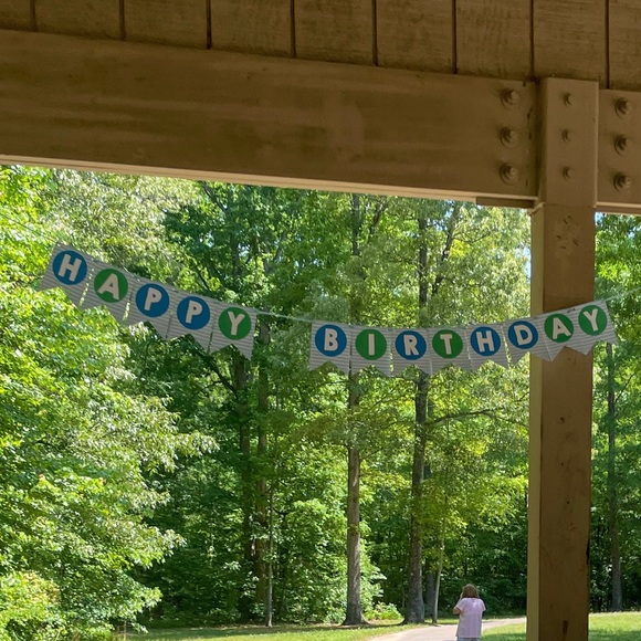 Puppy Themed Birthday Party Decor in colors light blue, blue, green, and red. - Picture 5 of 6